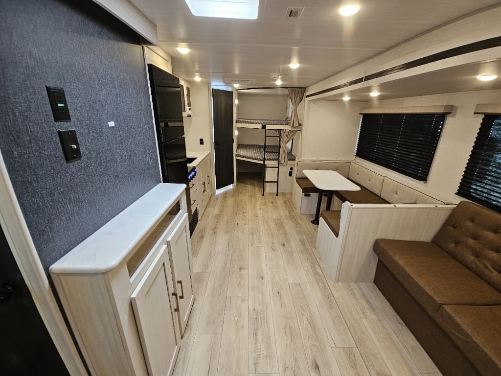 2025 Forest River 2025 Forest River Surveyor Legend - thumbnail 11