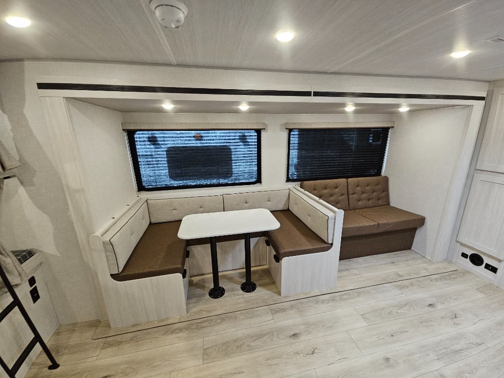 2025 Forest River 2025 Forest River Surveyor Legend - thumbnail 12