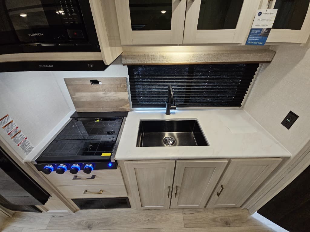 2025 Forest River 2025 Forest River Surveyor Legend - thumbnail 33