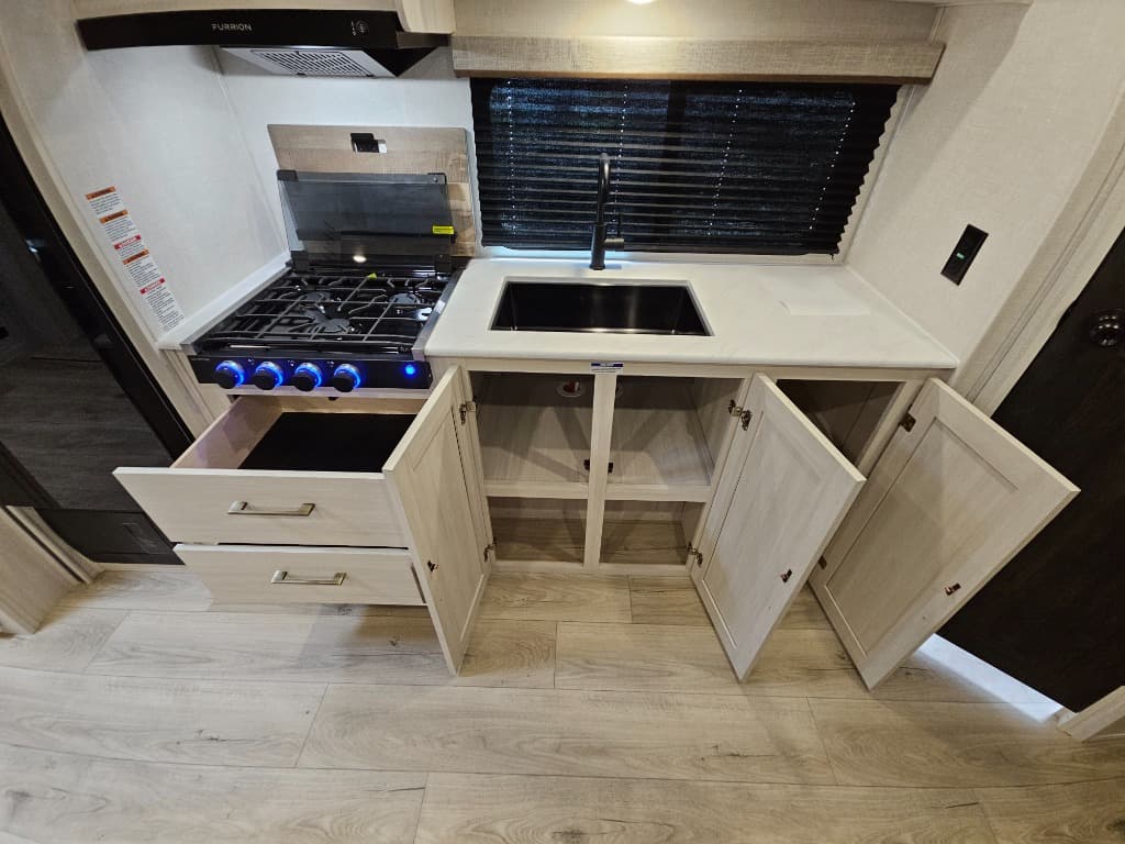 2025 Forest River 2025 Forest River Surveyor Legend - thumbnail 37