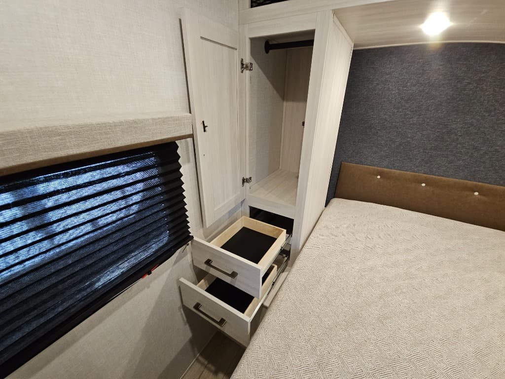 2025 Forest River 2025 Forest River Surveyor Legend - thumbnail 50