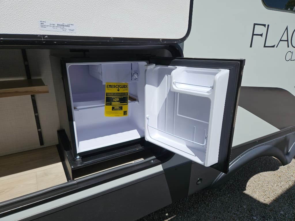 2025 Forest River 2025 Forest River Flagstaff Classic - thumbnail 53