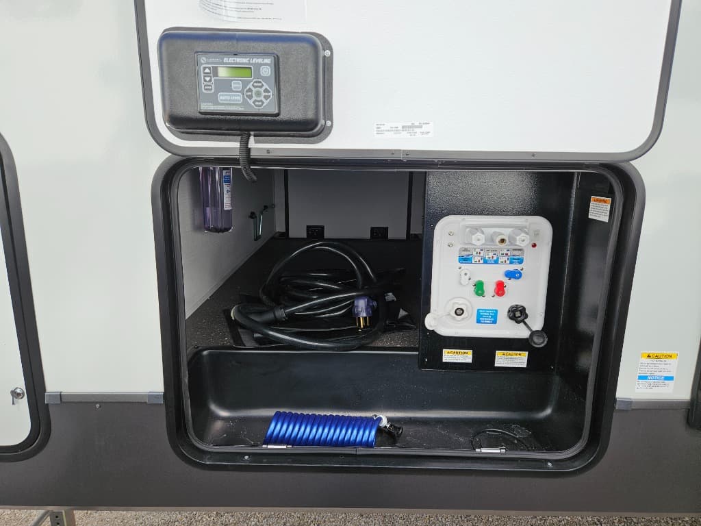 2025 Forest River 2025 Forest River Flagstaff Classic - thumbnail 57