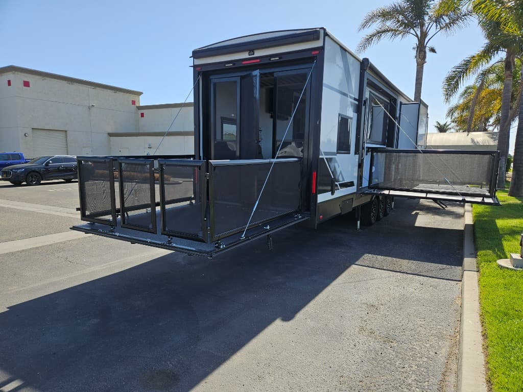 2025 Forest River 2025 Forest River XLR Nitro - thumbnail 3