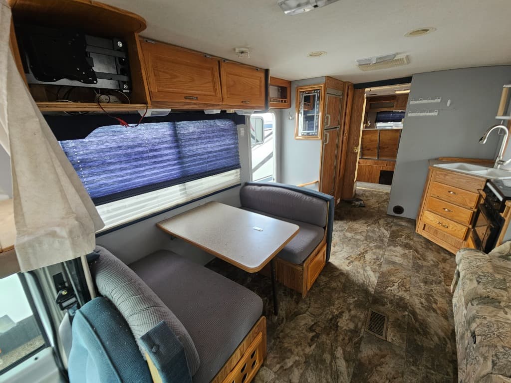 2001 Gulf Stream 2001 Gulf Stream Conquest - thumbnail 4