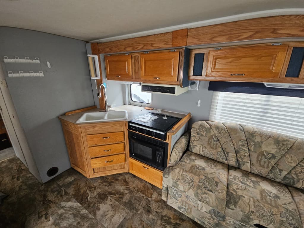 2001 Gulf Stream 2001 Gulf Stream Conquest - thumbnail 9