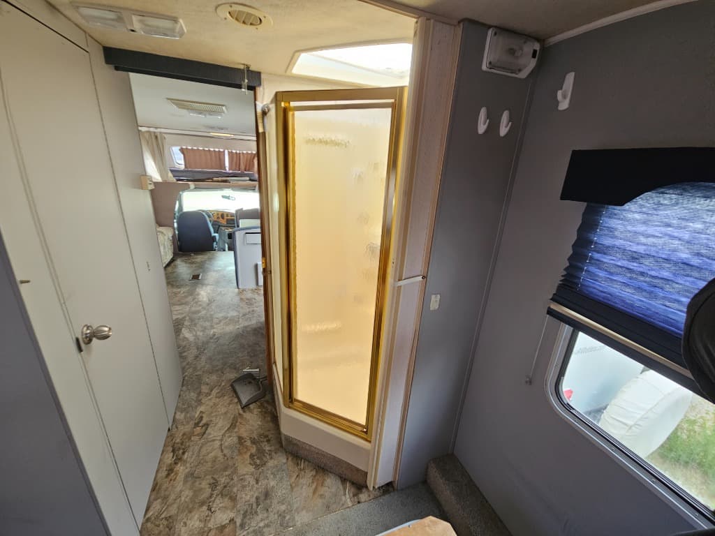 2001 Gulf Stream 2001 Gulf Stream Conquest - thumbnail 12