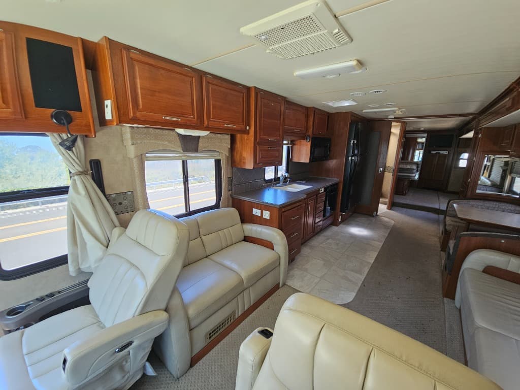 2007 Fleetwood 2007 Fleetwood Discovery - thumbnail 8