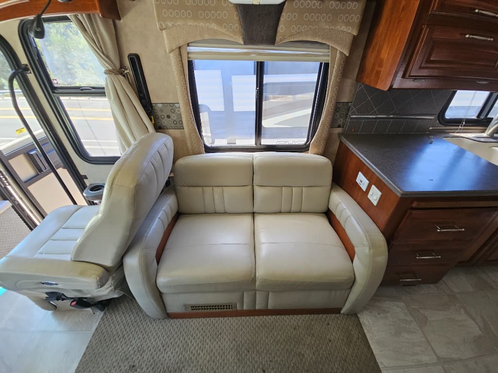 2007 Fleetwood 2007 Fleetwood Discovery - thumbnail 25