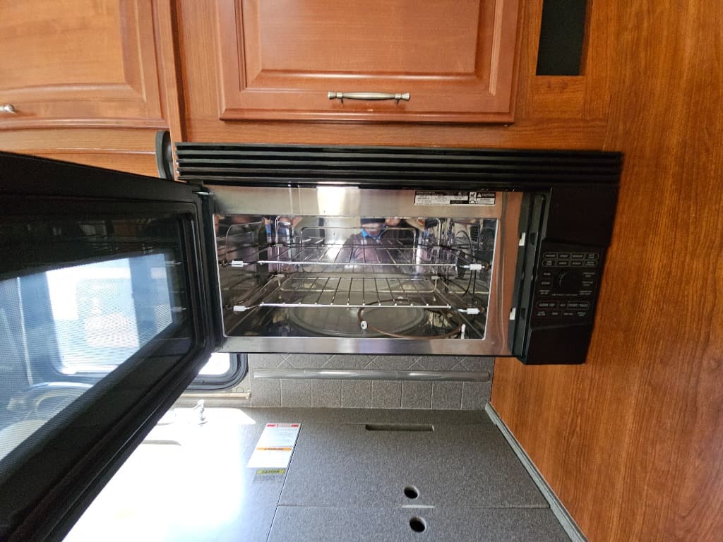 2007 Fleetwood 2007 Fleetwood Discovery - thumbnail 29