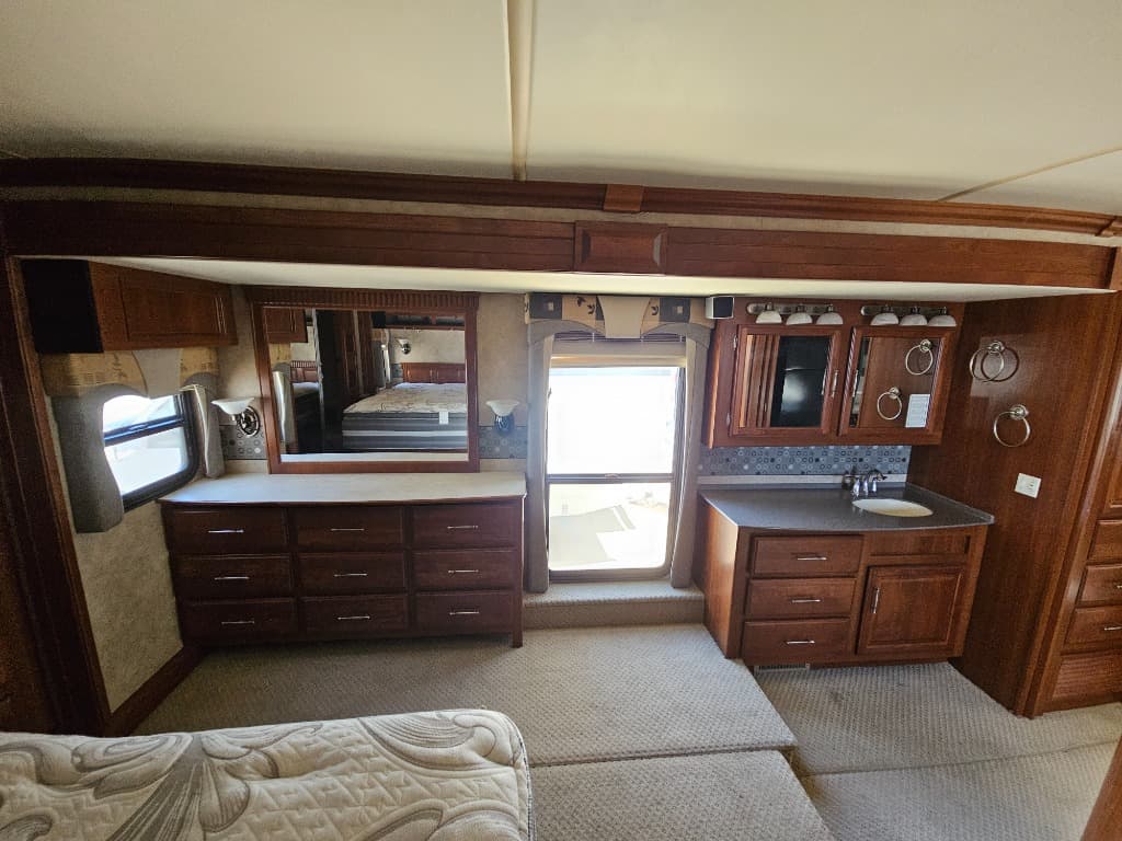 2007 Fleetwood 2007 Fleetwood Discovery - thumbnail 49