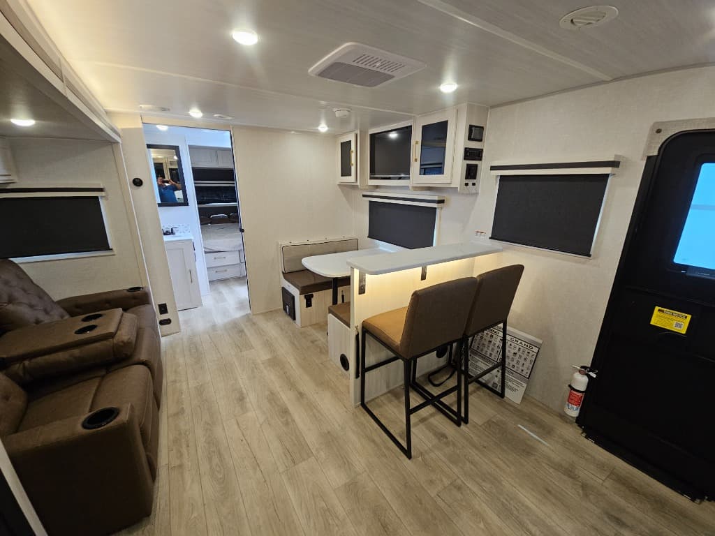 2025 Forest River 2025 Forest River Surveyor Legend - thumbnail 12