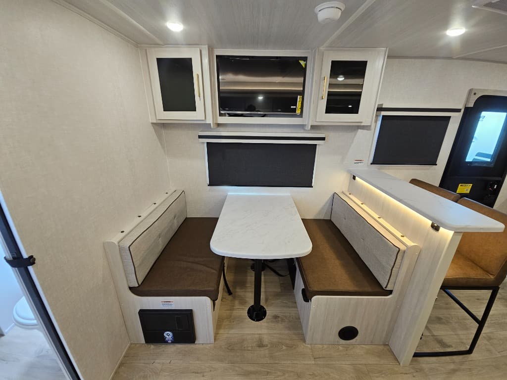 2025 Forest River 2025 Forest River Surveyor Legend - thumbnail 21