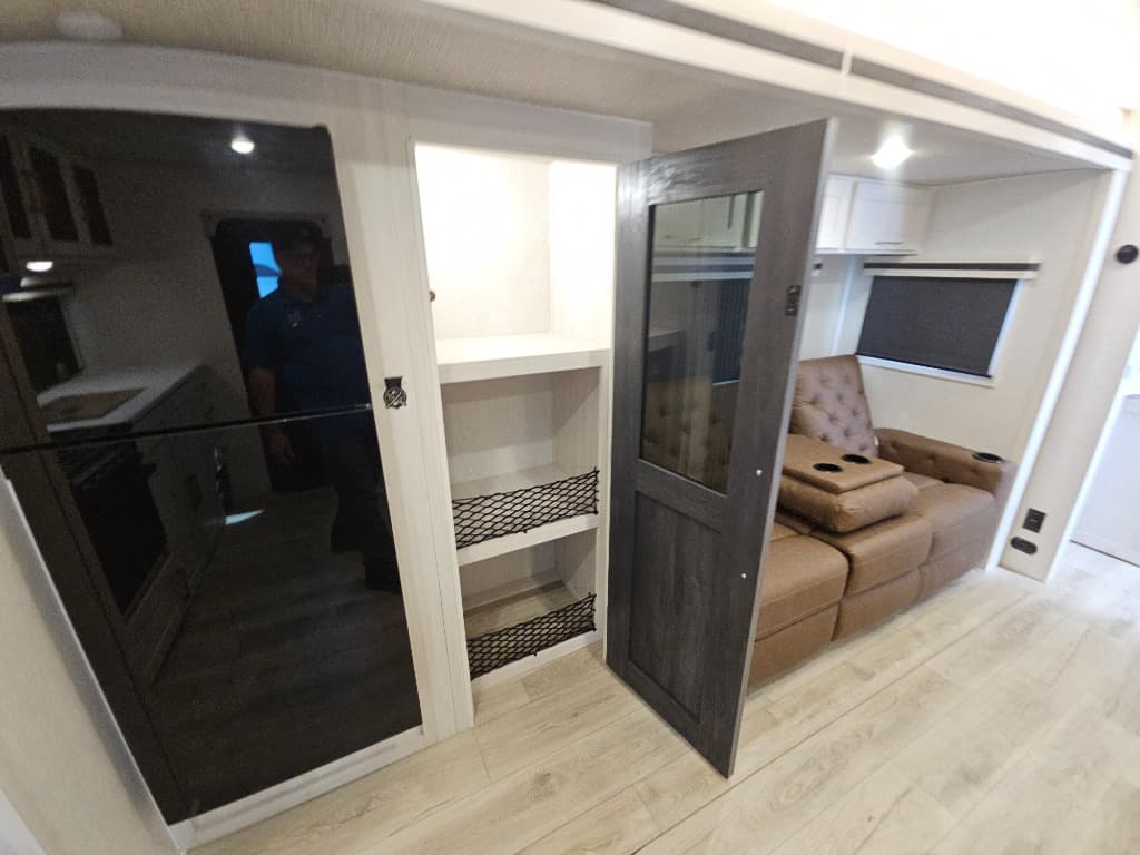 2025 Forest River 2025 Forest River Surveyor Legend - thumbnail 26