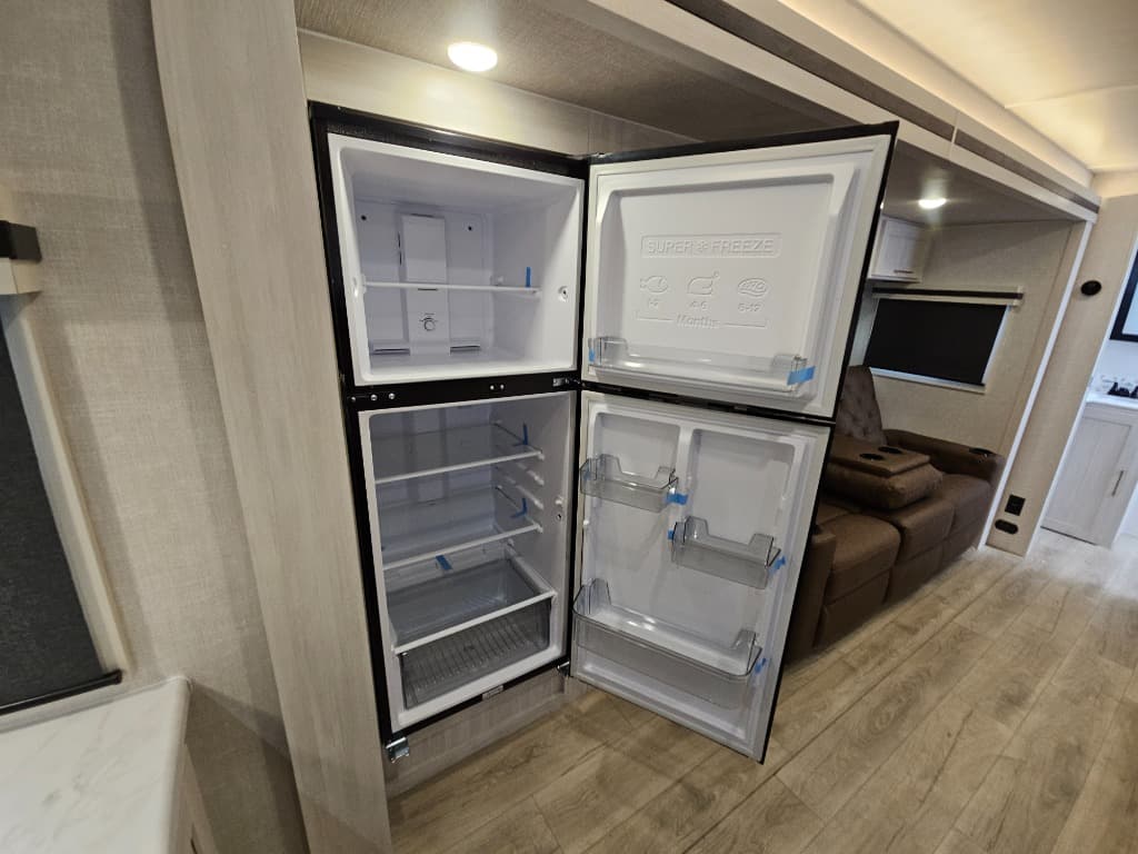 2025 Forest River 2025 Forest River Surveyor Legend - thumbnail 27