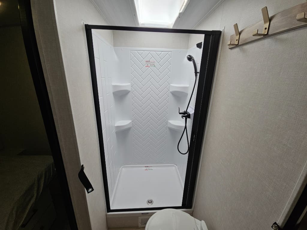 2025 Forest River 2025 Forest River Surveyor Legend - thumbnail 32