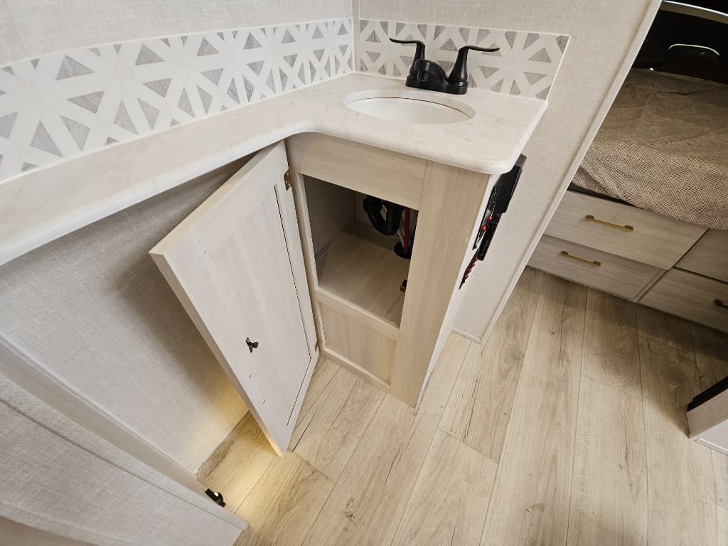 2025 Forest River 2025 Forest River Surveyor Legend - thumbnail 37