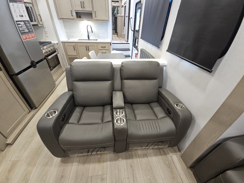 2025 Forest River 2025 Forest River Flagstaff Classic - thumbnail 11