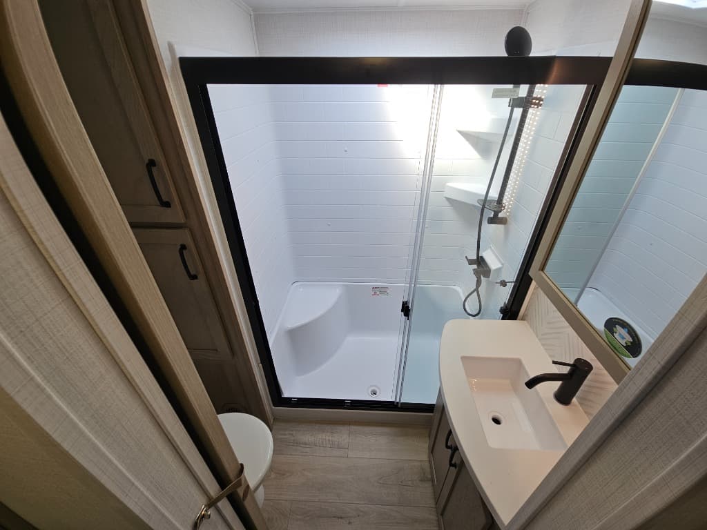 2025 Forest River 2025 Forest River Flagstaff Classic - thumbnail 33