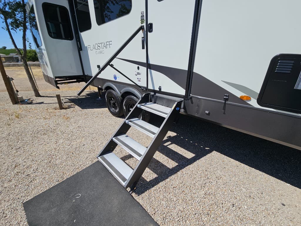 2025 Forest River 2025 Forest River Flagstaff Classic - thumbnail 50