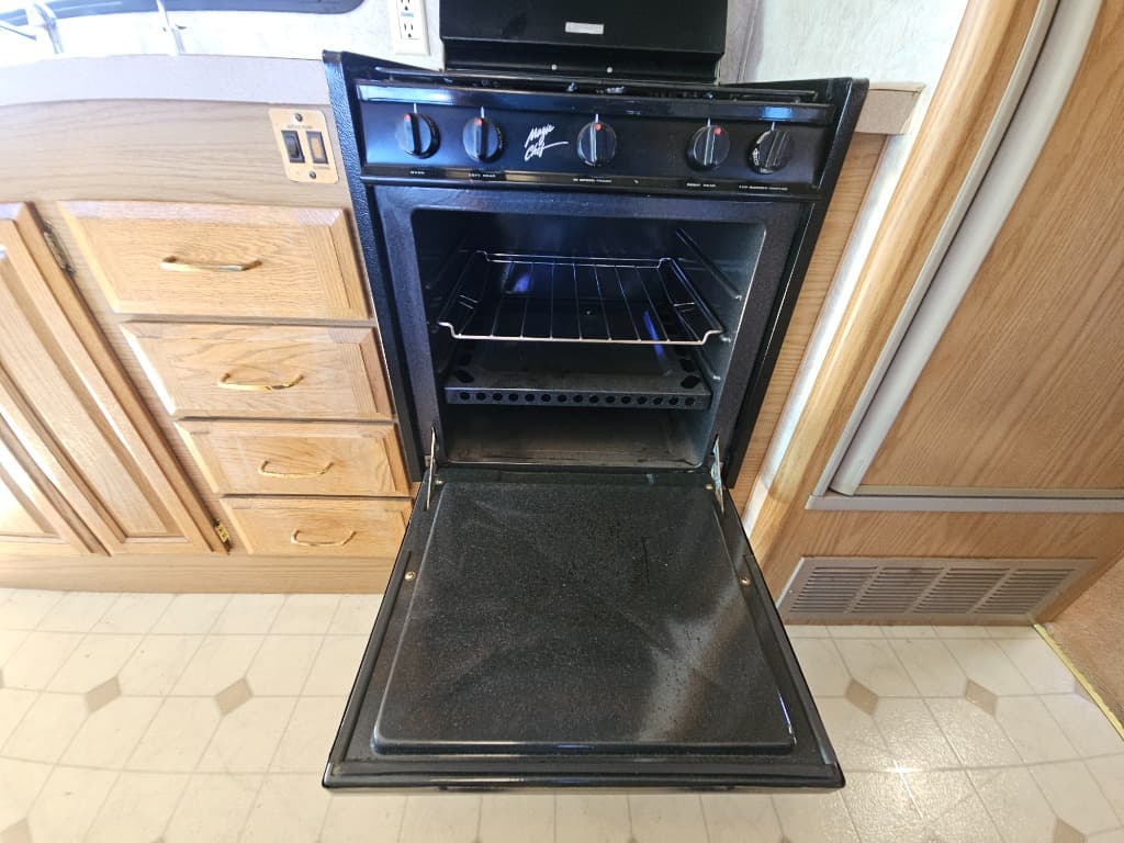 1997 Fleetwood 1997 Fleetwood Bounder - thumbnail 26