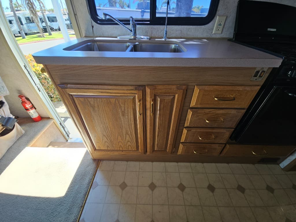 1997 Fleetwood 1997 Fleetwood Bounder - thumbnail 28