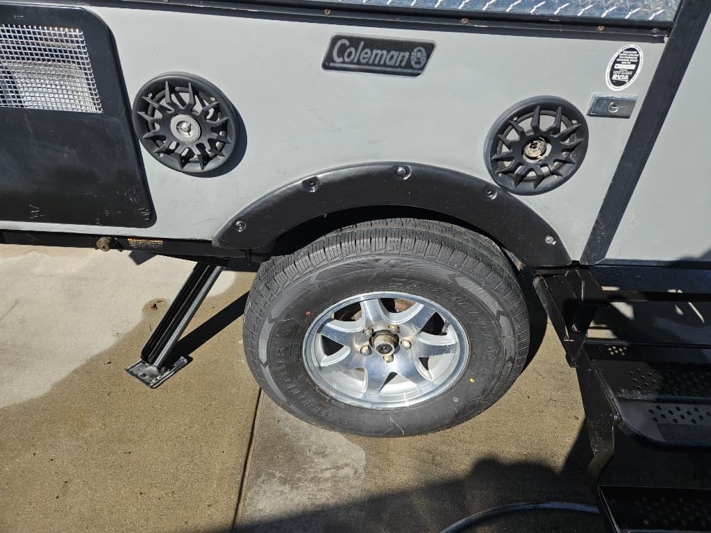 2011 Coleman 2011 Coleman Evolution Series - thumbnail 24