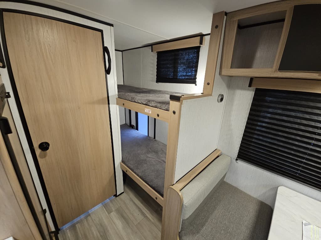 2022 Cruiser RV 2022 Cruiser RV Hitch - thumbnail 17