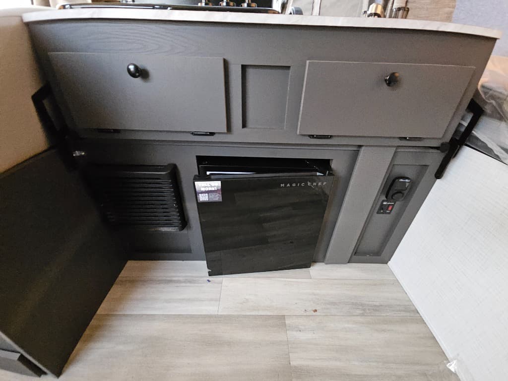 2025 Forest River 2025 Forest River Flagstaff Mac Series Folding - thumbnail 21