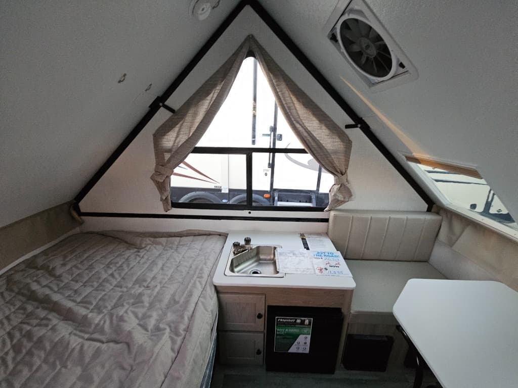 2025 Forest River 2025 Forest River Flagstaff Hard Side A Frames - thumbnail 12