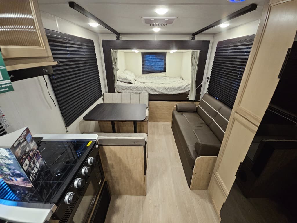 2026 Forest River 2026 Forest River Cherokee Grey Wolf Black Label - thumbnail 9