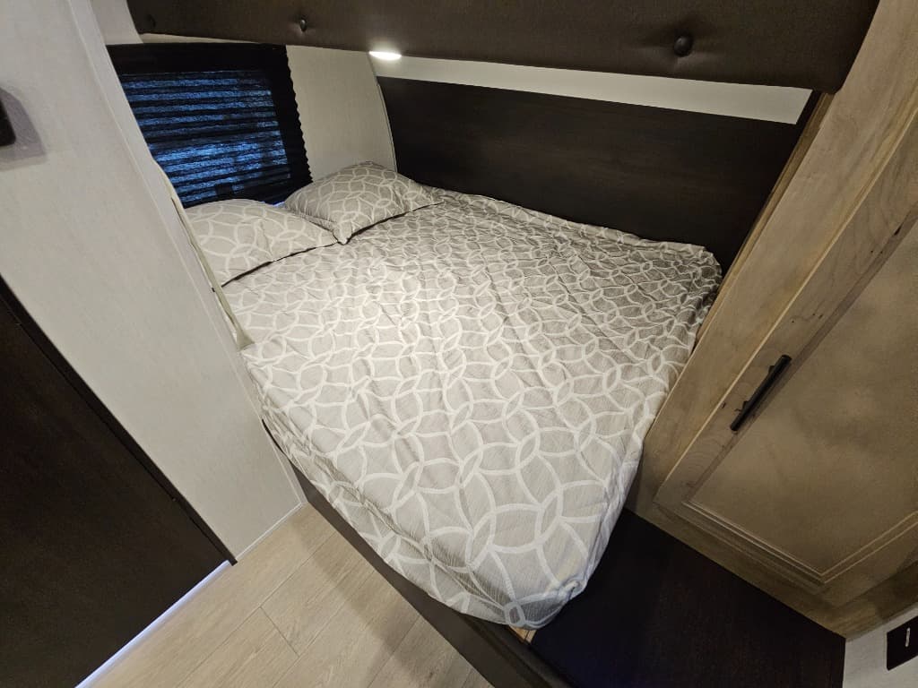 2026 Forest River 2026 Forest River Cherokee Grey Wolf Black Label - thumbnail 25