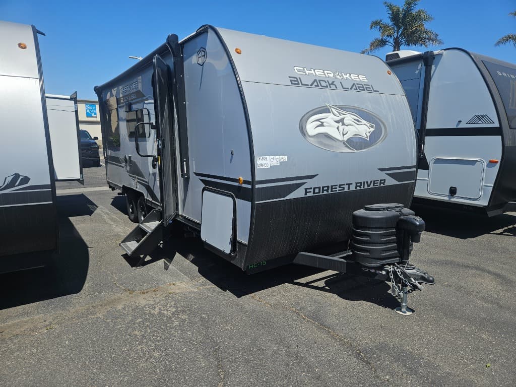 2026 Forest River Cherokee Grey Wolf Black Label 19SMBL