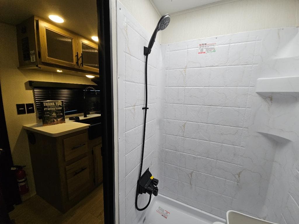 2026 Forest River 2026 Forest River Cherokee Grey Wolf Black Label - thumbnail 24