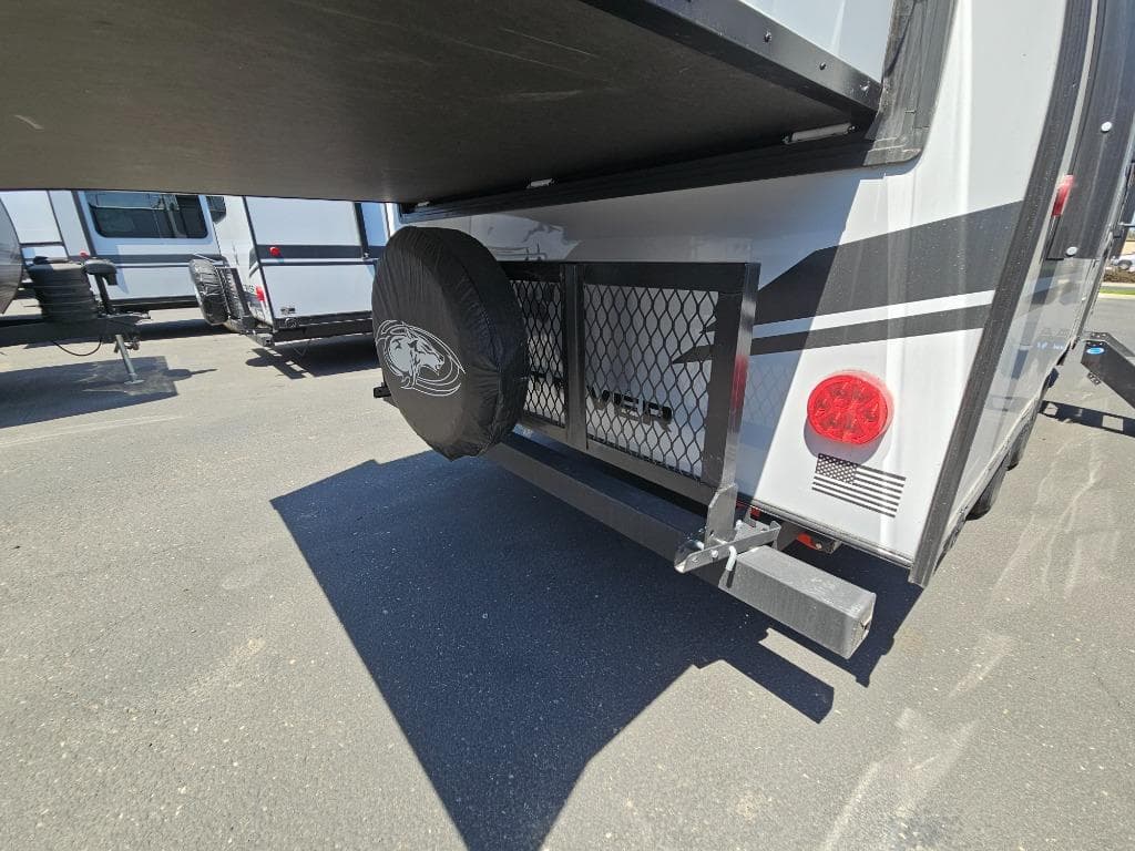 2026 Forest River 2026 Forest River Cherokee Grey Wolf Black Label - thumbnail 46