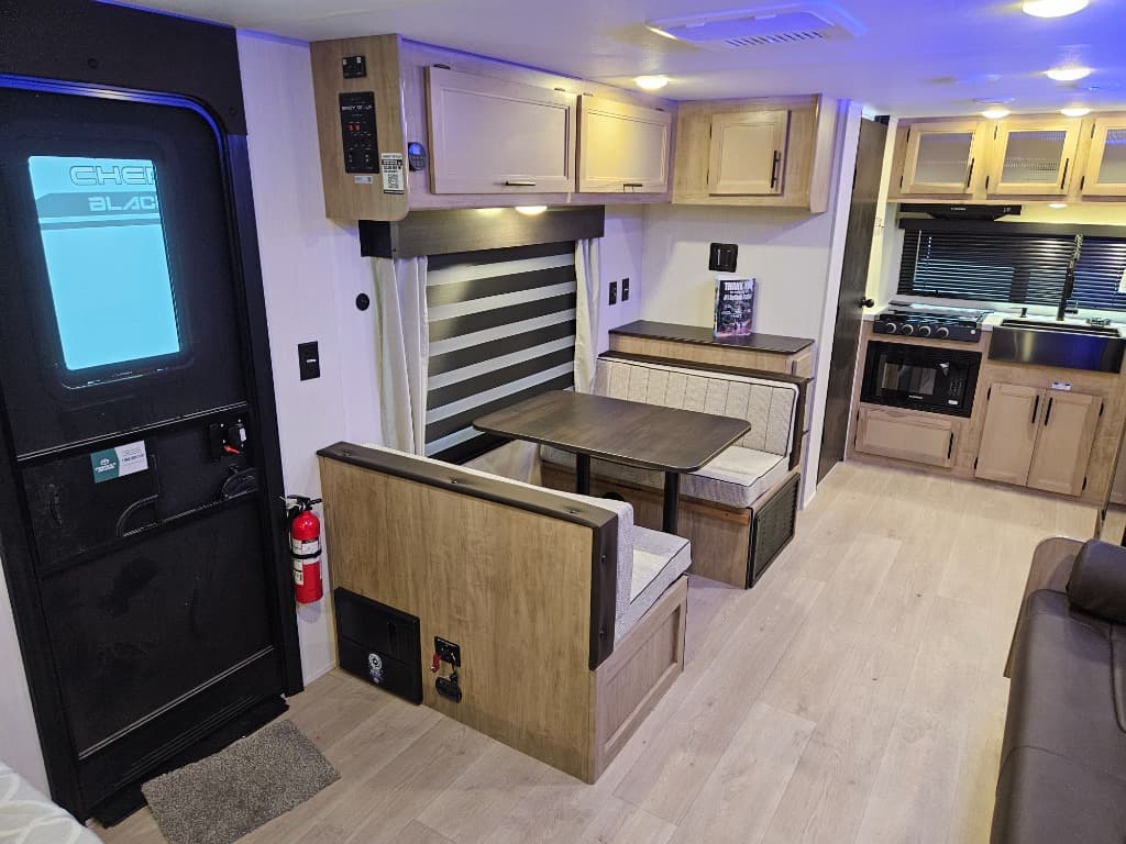 2026 Forest River 2026 Forest River Cherokee Grey Wolf - thumbnail 9