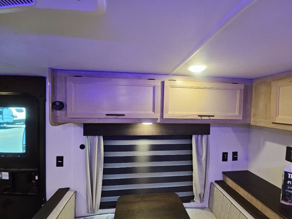 2026 Forest River 2026 Forest River Cherokee Grey Wolf - thumbnail 11