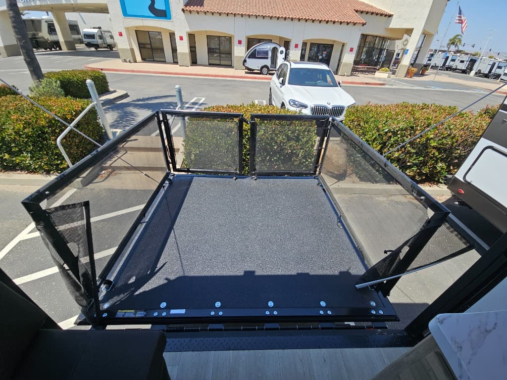 2026 Forest River 2026 Forest River Cherokee Grey Wolf Toy Hauler - thumbnail 10