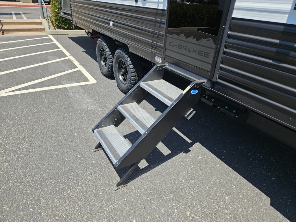 2026 Forest River 2026 Forest River Cherokee Grey Wolf Toy Hauler - thumbnail 34