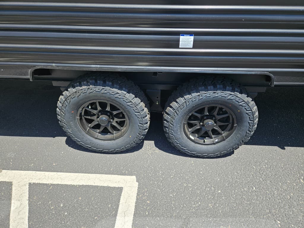 2026 Forest River 2026 Forest River Cherokee Grey Wolf Toy Hauler - thumbnail 37