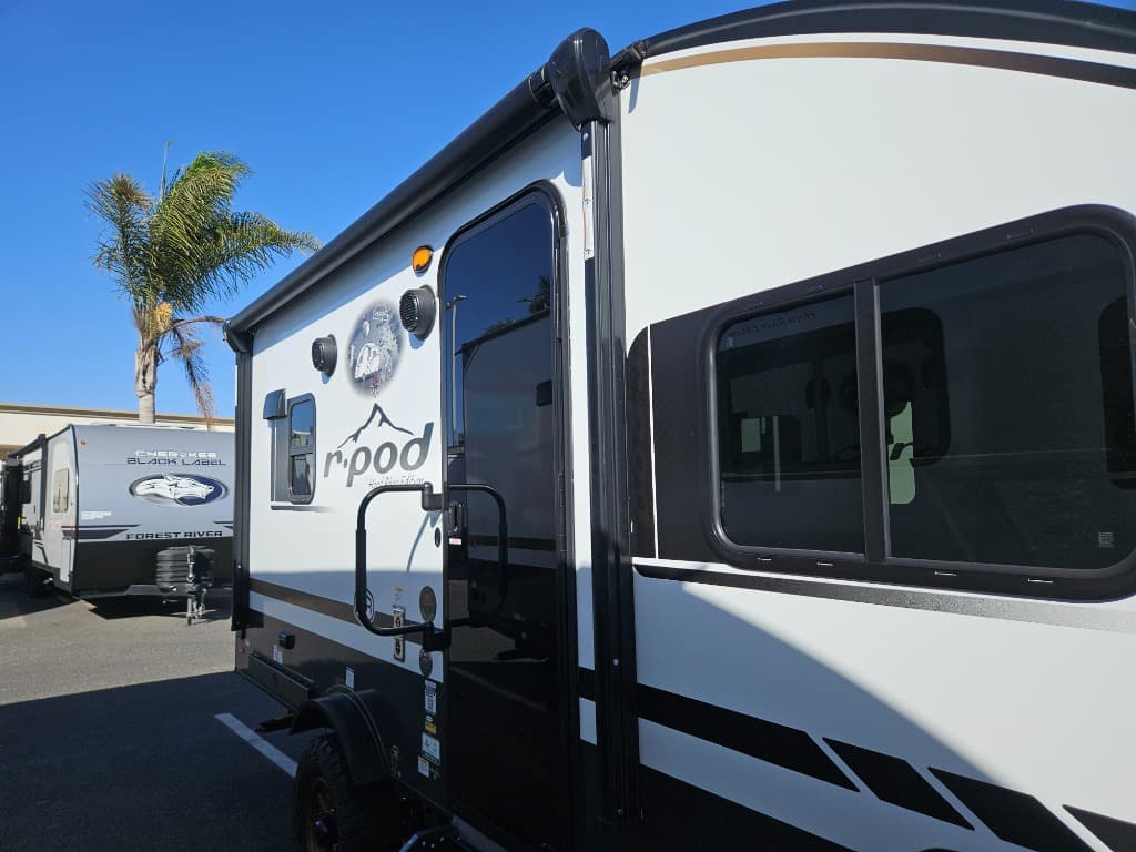 2026 Forest River 2026 Forest River R-Pod - thumbnail 40