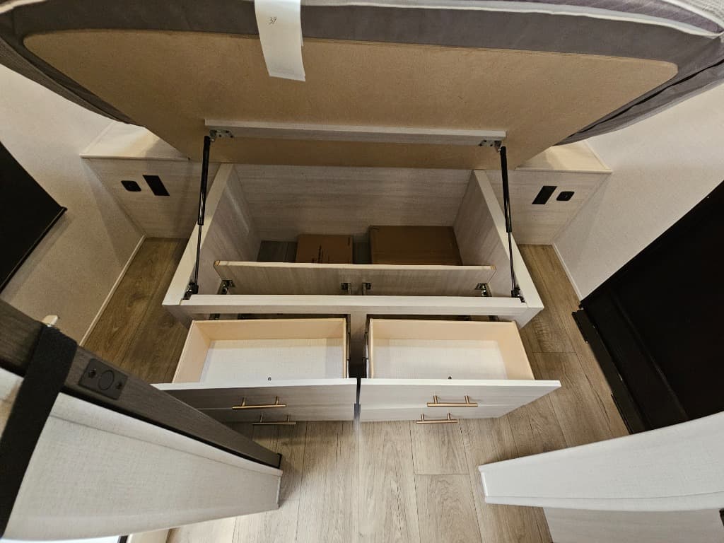 2026 Forest River 2026 Forest River R-Pod - thumbnail 39