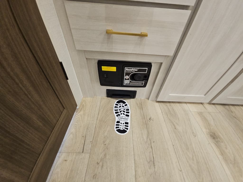 2026 Forest River 2026 Forest River Surveyor Legend - thumbnail 23