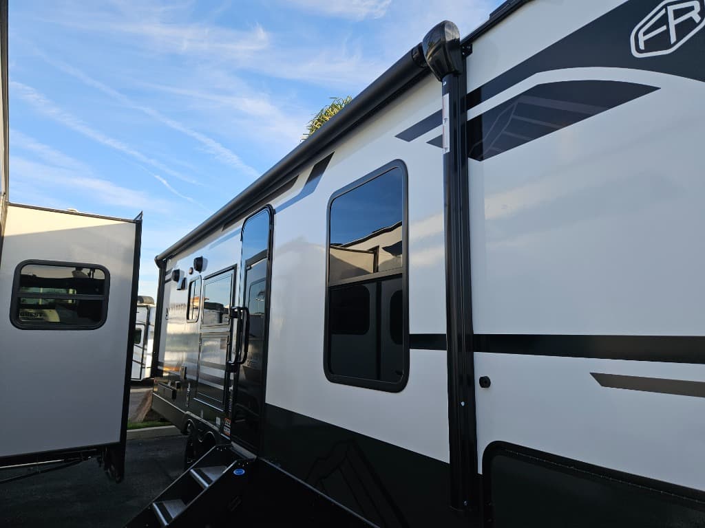 2026 Forest River 2026 Forest River R-Pod - thumbnail 40