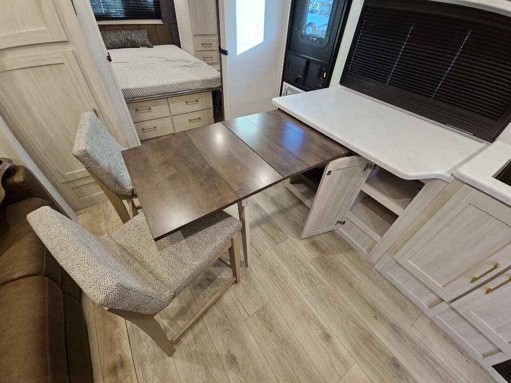 2026 Forest River 2026 Forest River Surveyor Legend - thumbnail 17