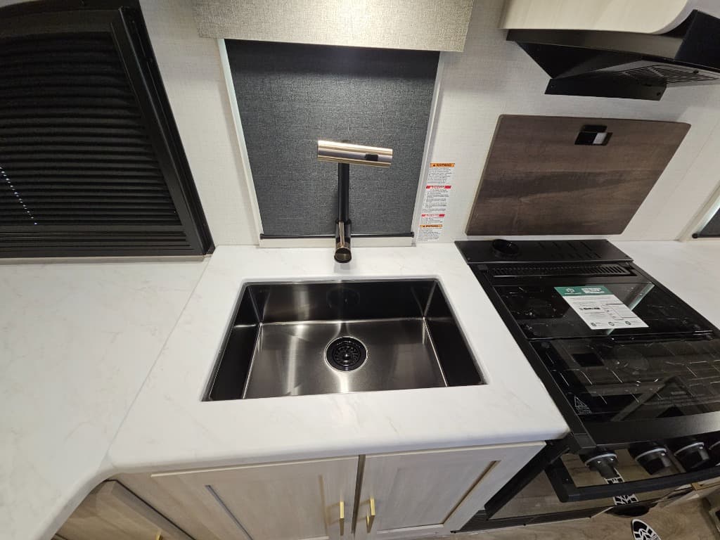 2026 Forest River 2026 Forest River Surveyor Legend - thumbnail 27