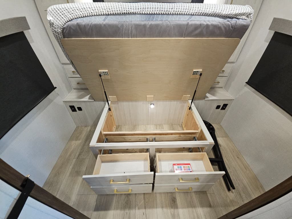 2026 Forest River 2026 Forest River Surveyor Legend - thumbnail 31