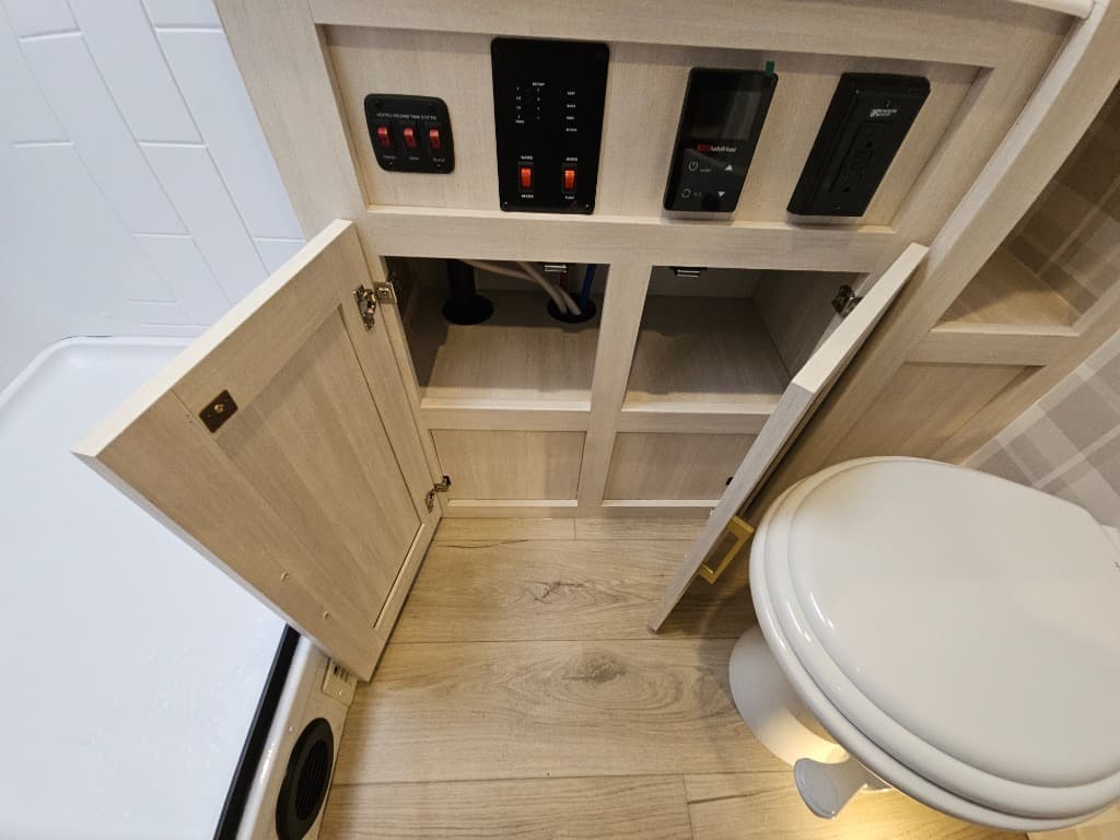 2026 Forest River 2026 Forest River Surveyor Legend - thumbnail 34