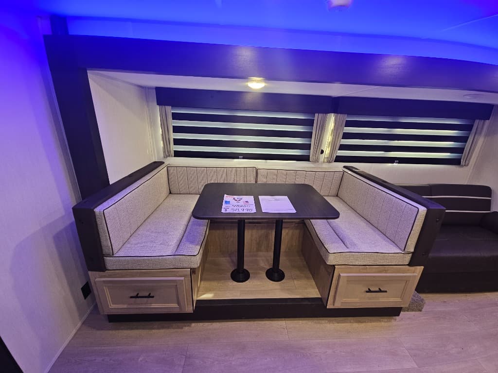 2026 Forest River 2026 Forest River Cherokee Grey Wolf - thumbnail 9