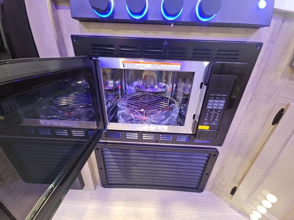 2026 Forest River 2026 Forest River Cherokee Grey Wolf - thumbnail 20